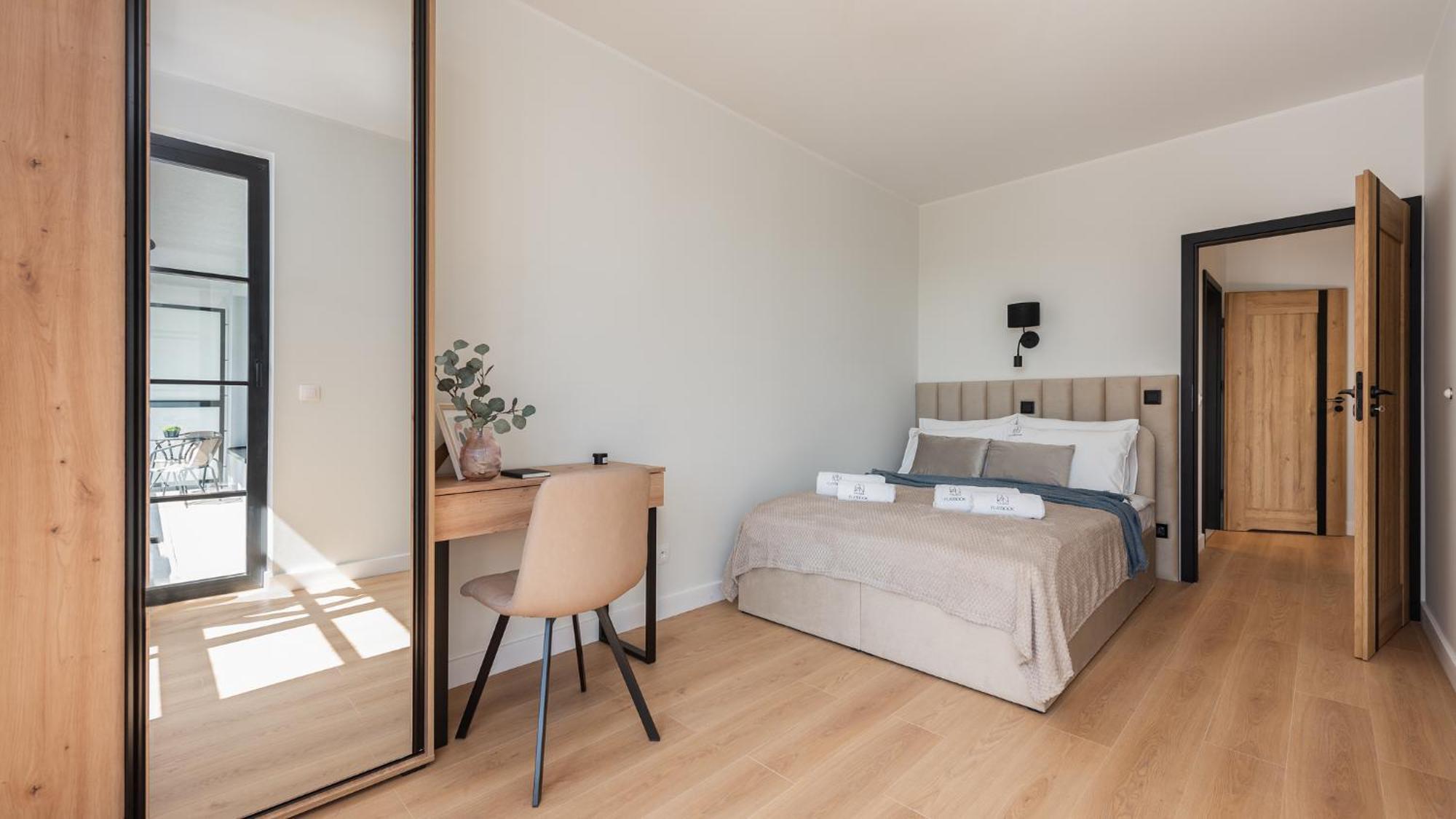Flatbook - City Center Apartments Doki Living กดัญสก์ ภายนอก รูปภาพ